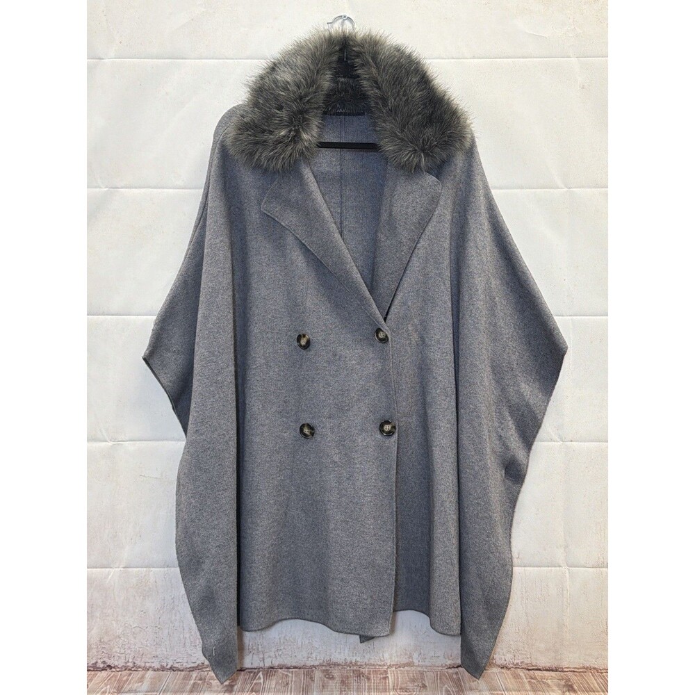 Zara Knit Gray Cape Poncho Faux Fur Collar Button Front One Size Ruana